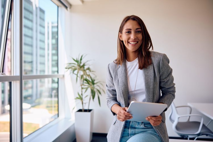 Una empresaria se beneficia de las ventajas del networking